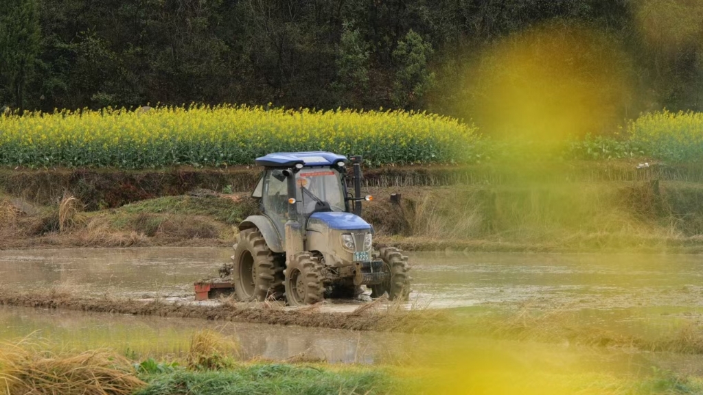 雷沃M1204-4RP動力換擋拖拉機